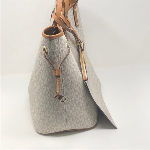 NWT michael Kors Jet Set Lg drawstring tote - Picture 2 of 7